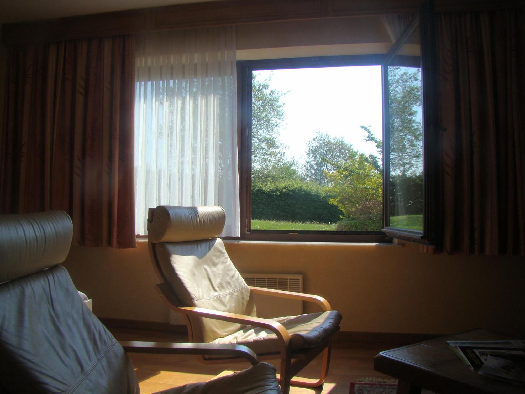 Hotel Restaurant N 4 Martelange エクステリア 写真