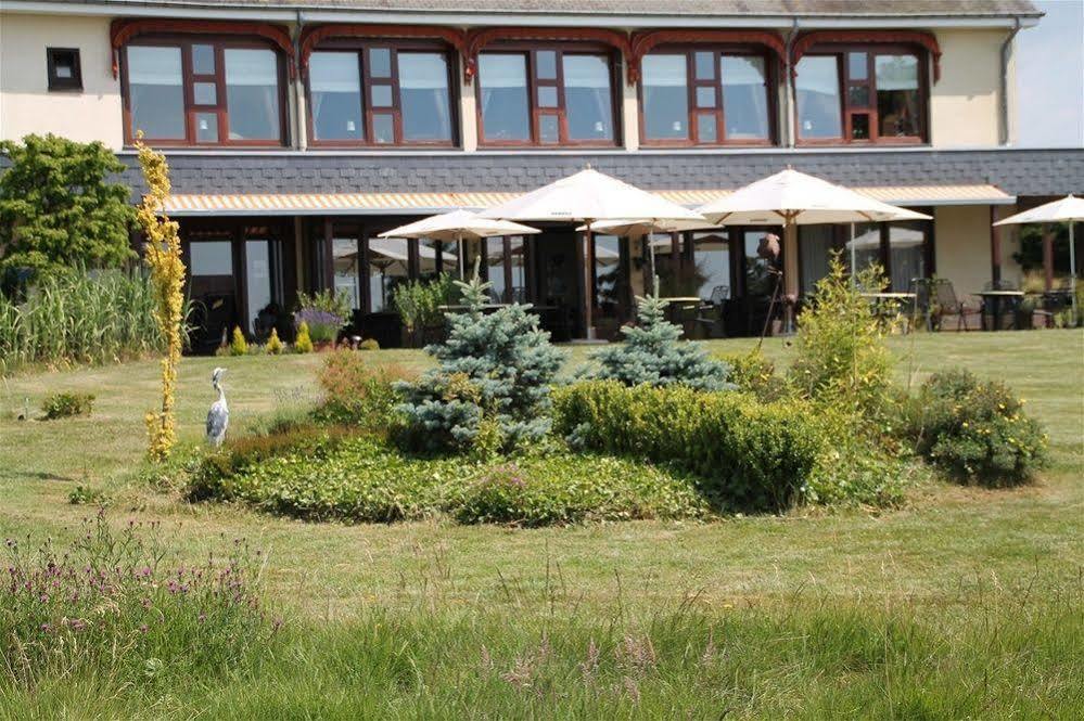 Hotel Restaurant N 4 Martelange エクステリア 写真
